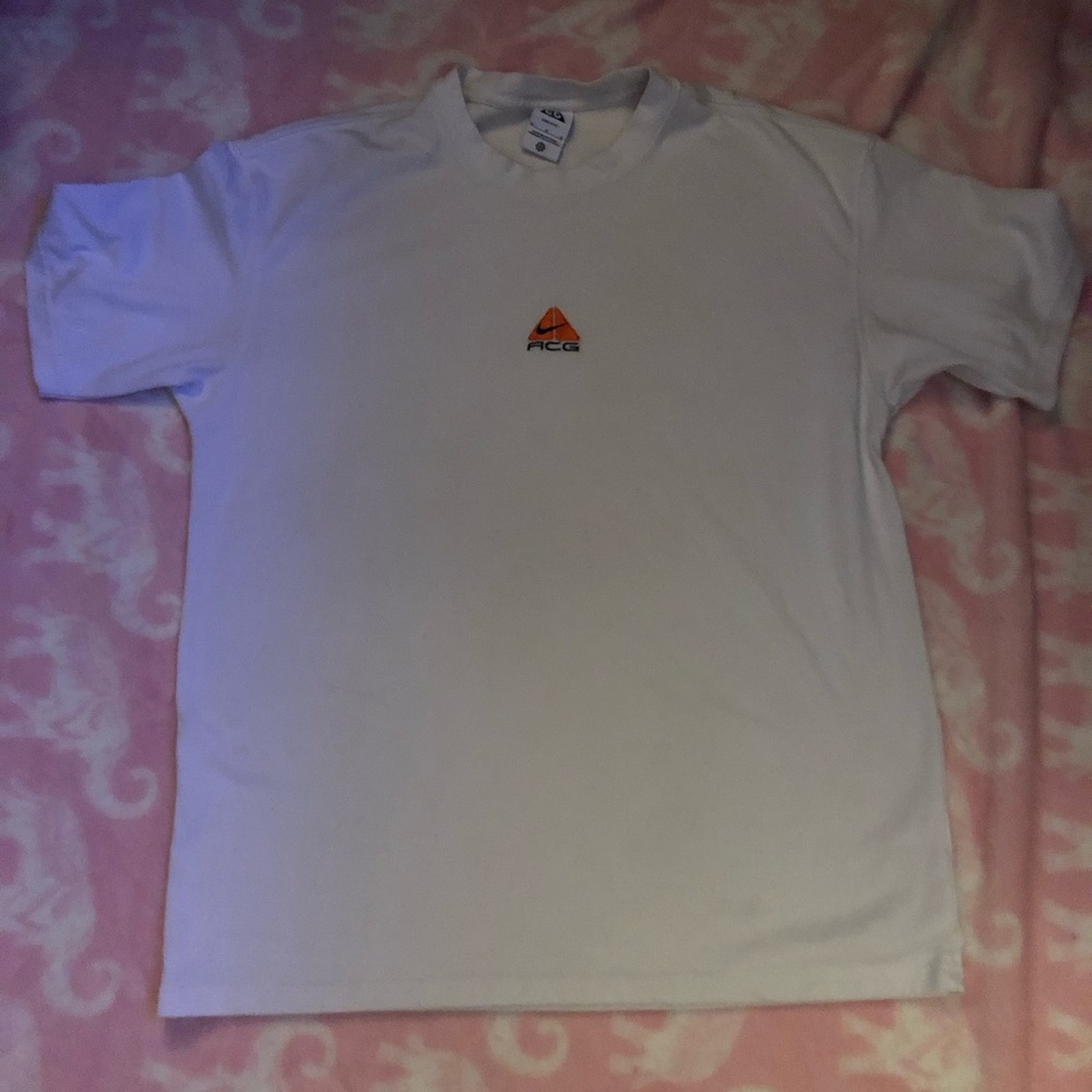 Nike ACG t shirt men’s medium